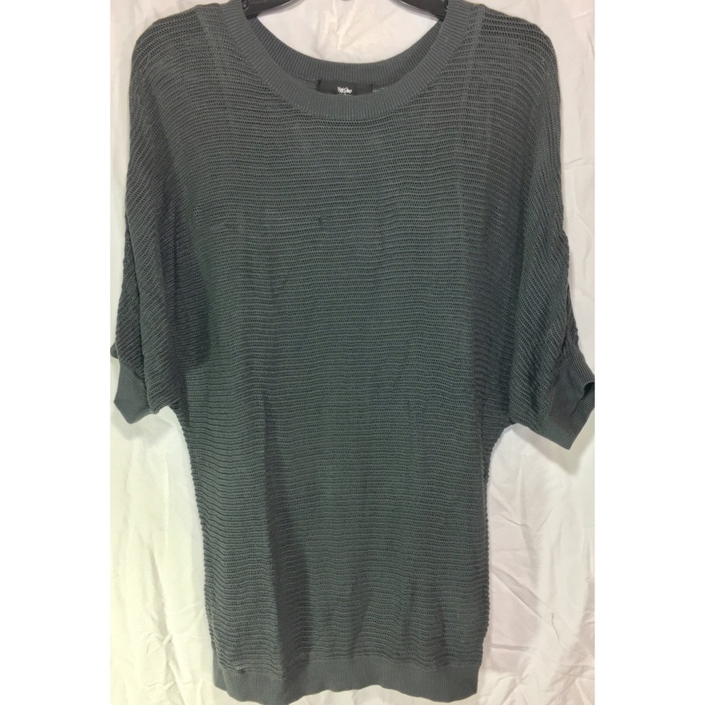 Women’s 3/4 Sleeve Dolman Sweater - Size L